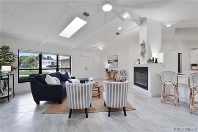 Experience the Ultimate Florida lifestyle in this stunning - photo 7