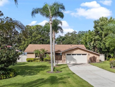 Lake Home For Sale in Oviedo, Florida