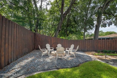 Location, location, location! This beautifully maintained brick - photo 43