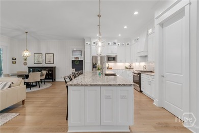 $10,000 TOWARDS CLOSING COSTS! Welcome to this stunning like-new - photo 11