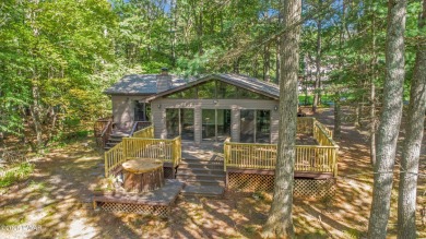 Lake Home For Sale in Dingmans Ferry, Pennsylvania