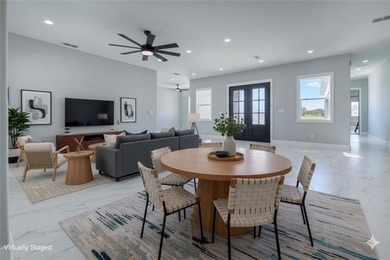 New custom home on a quiet cul-de-sac across from Copano Bay! - photo 14