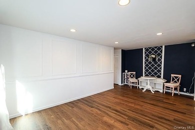 Move right into this charming and meticulously maintained one - photo 4
