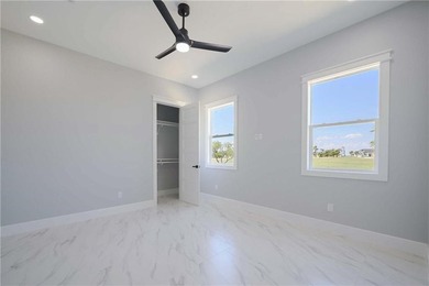 New custom home on a quiet cul-de-sac across from Copano Bay! - photo 19