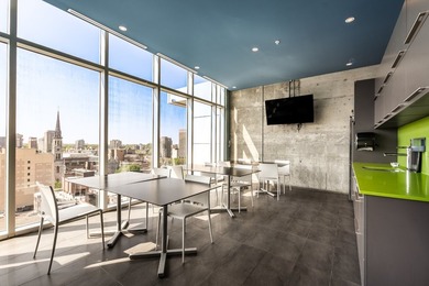 Condo entierement renove au coeur du centre-ville de Montreal - photo 26