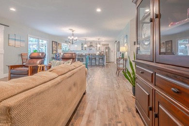 Welcome to this beautifully updated coastal rambler, where - photo 34