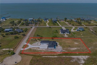 New custom home on a quiet cul-de-sac across from Copano Bay! - photo 38