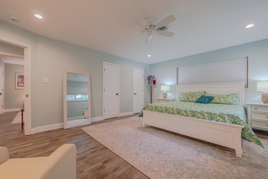 Welcome to this beautifully updated coastal rambler, where - photo 39