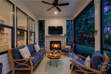 $10,000 TOWARDS CLOSING COSTS! Welcome to this stunning like-new - photo 45