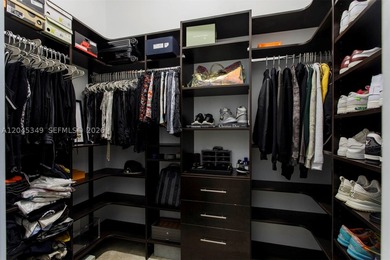Located in the highly desirable South Miami / Coral Gables - photo 12