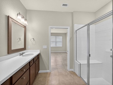 Welcome to this beautifully maintained 2-bedroom plus den - photo 14