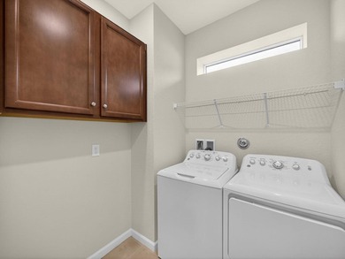 Welcome to this beautifully maintained 2-bedroom plus den - photo 17