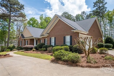Welcome to 1040 Saint Andrews Drive, a well-maintained - photo 2