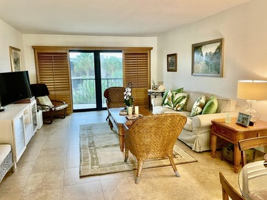 Newly refreshed top floor unit with fabulous intracoastal views - photo 6