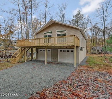 Lake Wallenpaupack Home For Sale in Lake Ariel Pennsylvania