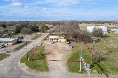 Great location in the heart of Gun Barrel City, TX. near fast - Lake Commercial For Sale in Gun Barrel City, Texas
