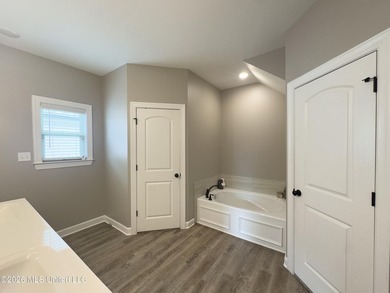 Great Home built in 2023 wonderful neighborhood with a community - photo 7