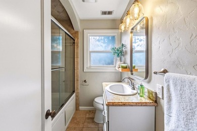 Welcome to 840 Capistrano Drive. This beautifully maintained - photo 20