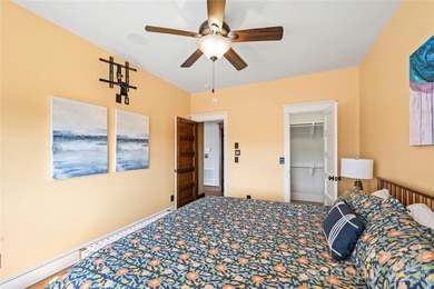 Experience the perfect blend of mountain serenity and lakeside - photo 25
