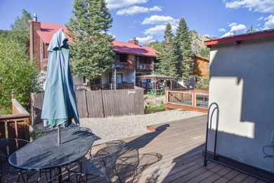 End-unit triplex home with 2 bedrooms, 2.5 bathrooms, and 1,156 - photo 26