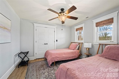Experience the perfect blend of mountain serenity and lakeside - photo 29