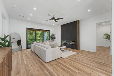 Welcome to 1 Taransay Drive, where contemporary design meets - photo 3