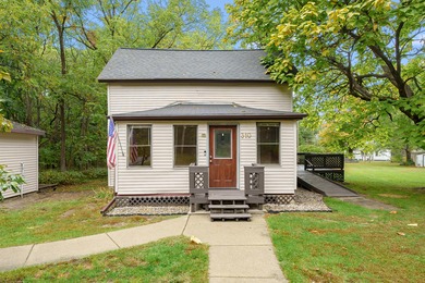 Lake of the Woods - Van Buren County Home Sale Pending in Decatur Michigan