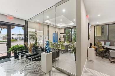 Exceptional free-standing commercial building. Fully renovated - photo 9