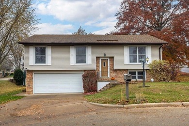 (private lake, pond, creek) Home Active Under Contract in Dubuque Iowa