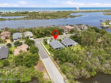 Luxury meets privacy in this beautifully appointed home on a - photo 2