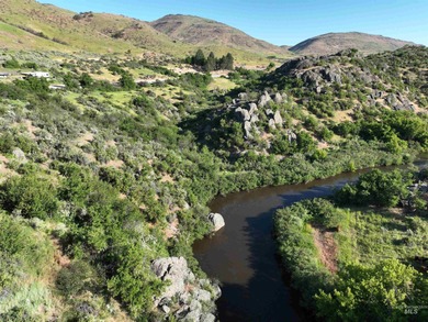 (private lake, pond, creek) Acreage For Sale in Sweet Idaho