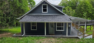 This stunning home has been completely refreshed with brand new - photo 2