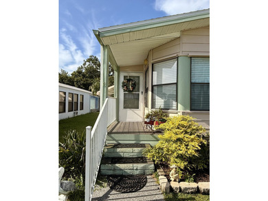 Welcome to this charming 2-bedroom, 2-bathroom manufactured home - photo 6