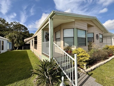 Welcome to this charming 2-bedroom, 2-bathroom manufactured home - photo 9