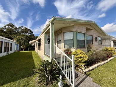 Welcome to this charming 2-bedroom, 2-bathroom manufactured home - photo 10