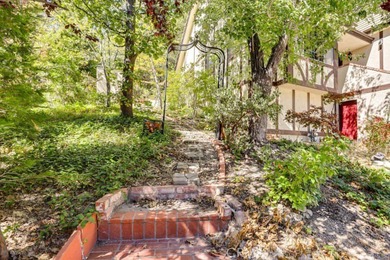 Tremendous Tudor - Property is in one of the most appreciated - photo 11