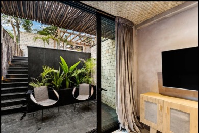Luxe Jungle Sanctuary in Tulum

Nestled in the upscale Region 15 - photo 30