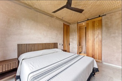 Luxe Jungle Sanctuary in Tulum

Nestled in the upscale Region 15 - photo 34