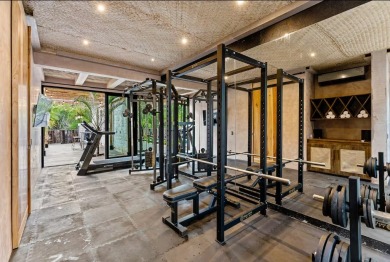 Luxe Jungle Sanctuary in Tulum

Nestled in the upscale Region 15 - photo 38