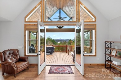 Welcome to this gorgeous home where exceptional craftsmanship - photo 11