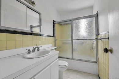 A Rare Find - A Duplex-Style Unit With Outdoor Patio. Situated - photo 16