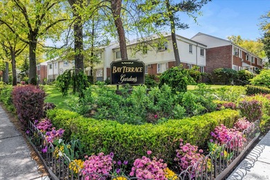 A Rare Find - A Duplex-Style Unit With Outdoor Patio. Situated - photo 23