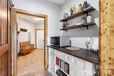 Welcome to this gorgeous home where exceptional craftsmanship - photo 25