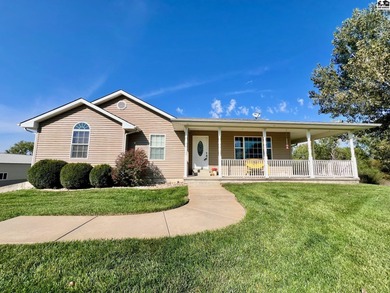 (private lake, pond, creek) Home Active Under Contract in Hutchinson Kansas