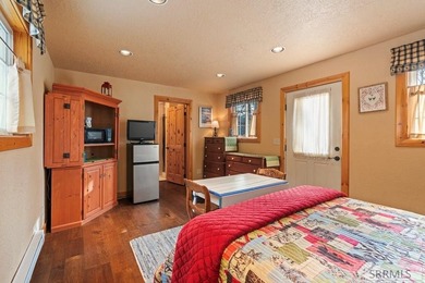 Set on 5 meticulously landscaped acres in breathtaking Swan - photo 34
