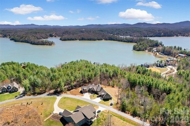 Welcome to this gorgeous home where exceptional craftsmanship - photo 43