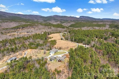 Welcome to this gorgeous home where exceptional craftsmanship - photo 44