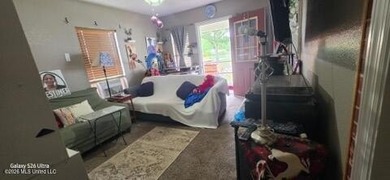 Fantastic 2BR/1BA Home Conveniently Located Across from - photo 9