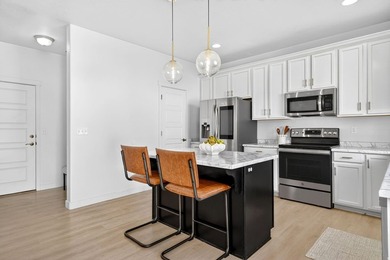 You won't want to miss out on this beautiful home! It features 4 - photo 5