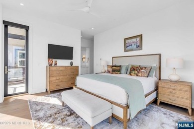 Panoramic ocean views await in this one-of-a-kind, 4-level - photo 17
